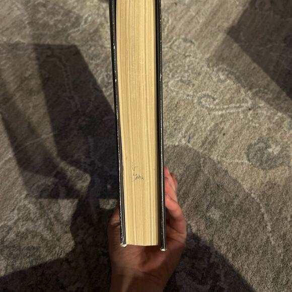 A Court of Wings and Ruin OOP hardbound - Picture 6 of 12